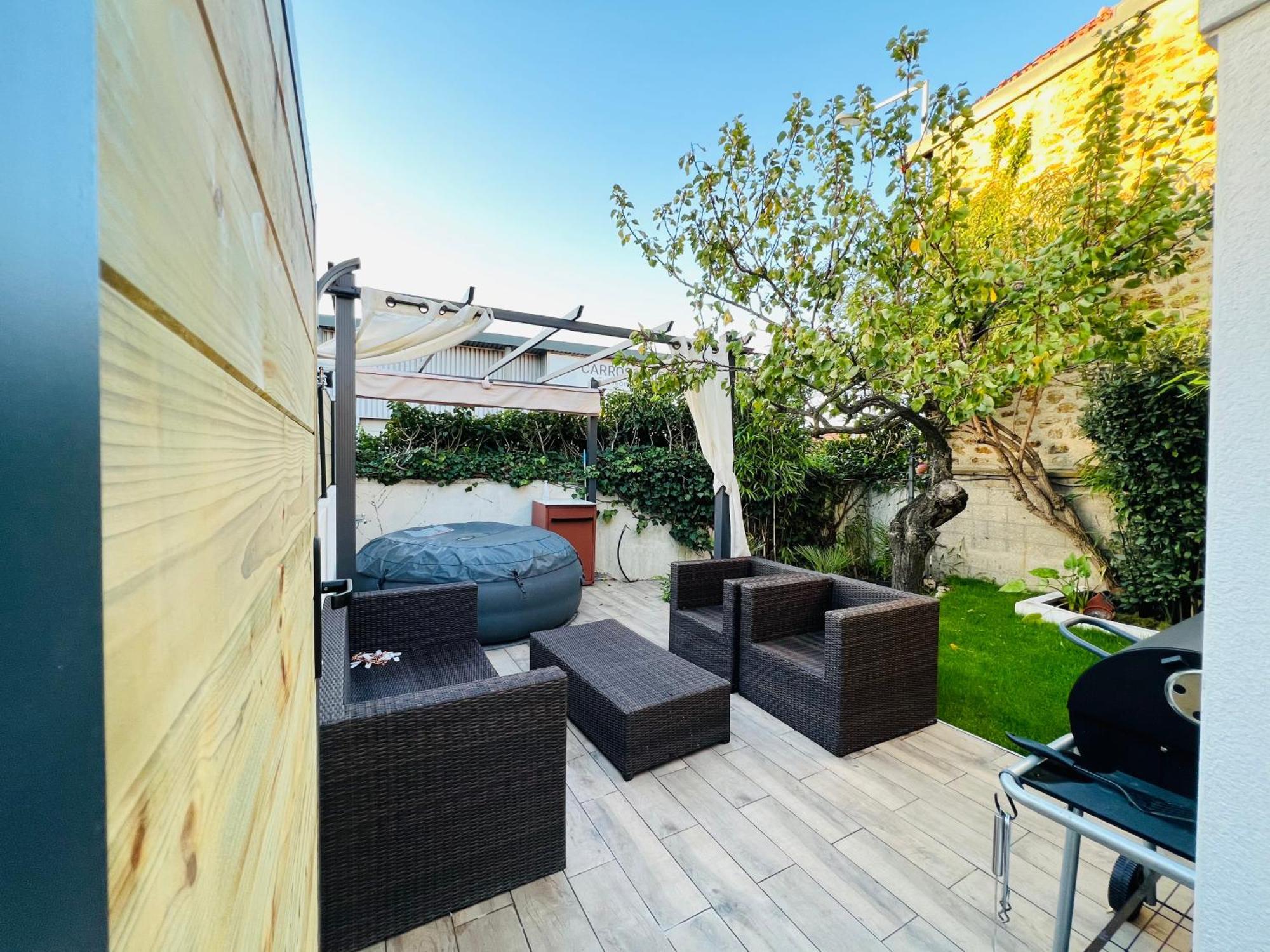 Superbe Appartement Avec Jardin Et Parking Prive Ris-Orangis Esterno foto